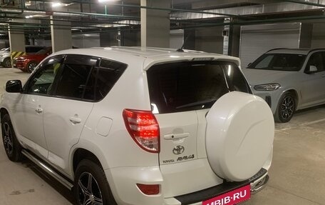 Toyota RAV4, 2011 год, 1 750 000 рублей, 2 фотография