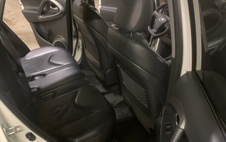 Toyota RAV4, 2011 год, 1 750 000 рублей, 12 фотография