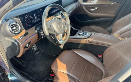 Mercedes-Benz E-Класс, 2017 год, 3 495 000 рублей, 24 фотография
