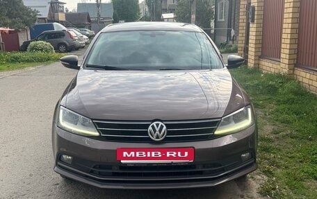 Volkswagen Jetta VI, 2017 год, 1 150 000 рублей, 2 фотография