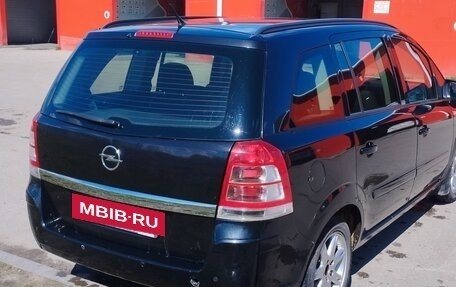 Opel Zafira B, 2012 год, 700 000 рублей, 4 фотография