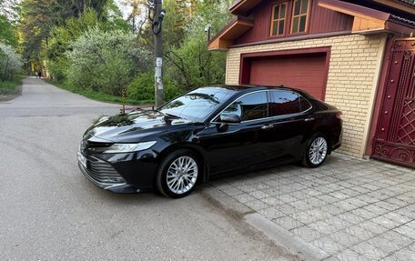 Toyota Camry, 2019 год, 3 100 000 рублей, 13 фотография