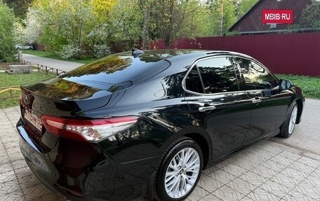 Toyota Camry, 2019 год, 3 100 000 рублей, 6 фотография