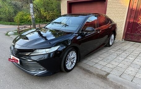 Toyota Camry, 2019 год, 3 100 000 рублей, 3 фотография