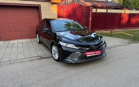 Toyota Camry, 2019 год, 3 100 000 рублей, 2 фотография