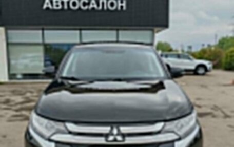 Mitsubishi Outlander III рестайлинг 3, 2018 год, 1 899 000 рублей, 5 фотография