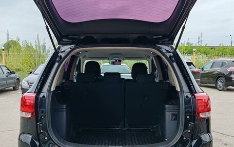 Mitsubishi Outlander III рестайлинг 3, 2018 год, 1 899 000 рублей, 7 фотография