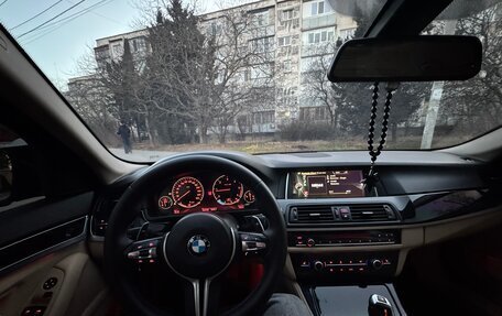 BMW 5 серия, 2015 год, 2 050 000 рублей, 5 фотография