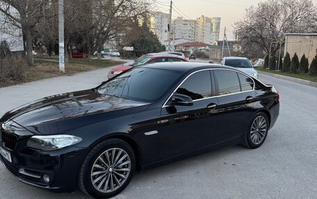 BMW 5 серия, 2015 год, 2 050 000 рублей, 2 фотография