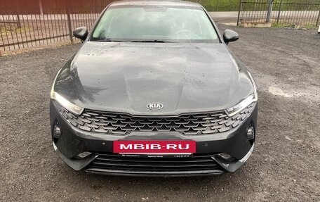 KIA K5, 2021 год, 1 350 000 рублей, 3 фотография