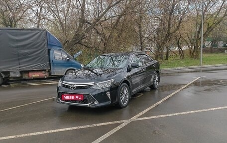 Toyota Camry, 2017 год, 1 370 500 рублей, 9 фотография