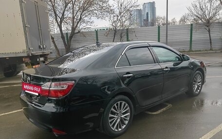 Toyota Camry, 2017 год, 1 370 500 рублей, 3 фотография