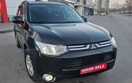 Mitsubishi Outlander III рестайлинг 3, 2012 год, 1 190 000 рублей, 1 фотография