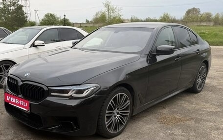 BMW 5 серия, 2018 год, 2 550 000 рублей, 2 фотография