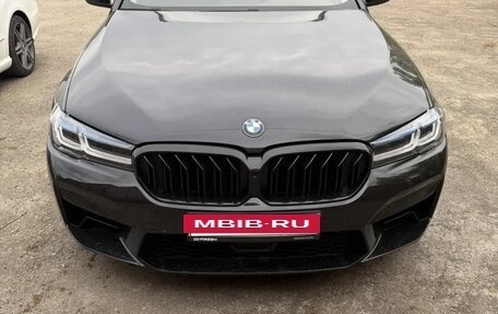 BMW 5 серия, 2018 год, 2 550 000 рублей, 3 фотография