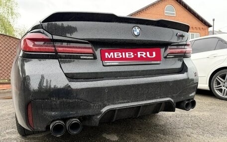 BMW 5 серия, 2018 год, 2 550 000 рублей, 10 фотография