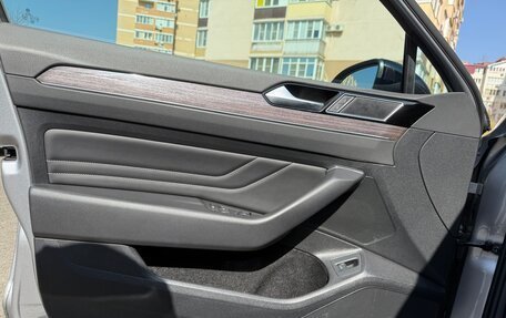 Volkswagen Passat B8 рестайлинг, 2020 год, 3 990 000 рублей, 10 фотография