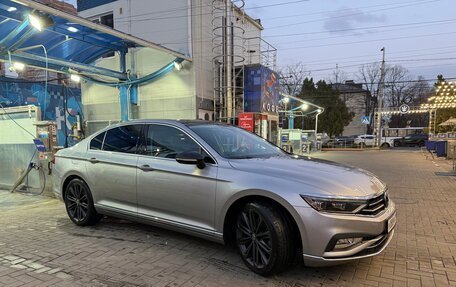 Volkswagen Passat B8 рестайлинг, 2020 год, 3 990 000 рублей, 12 фотография