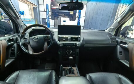 Toyota Land Cruiser Prado 150 рестайлинг 2, 2016 год, 5 900 000 рублей, 8 фотография