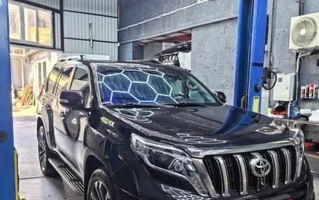 Toyota Land Cruiser Prado 150 рестайлинг 2, 2016 год, 5 900 000 рублей, 6 фотография