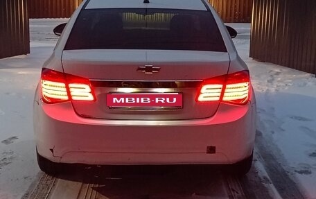 Chevrolet Cruze II, 2012 год, 700 000 рублей, 3 фотография