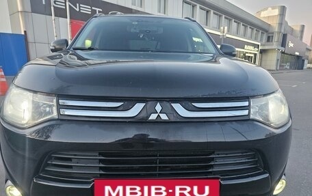Mitsubishi Outlander III рестайлинг 3, 2012 год, 1 190 000 рублей, 8 фотография