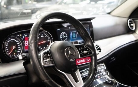 Mercedes-Benz E-Класс, 2019 год, 3 150 000 рублей, 39 фотография