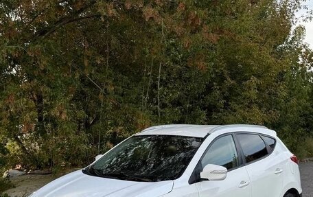 Hyundai ix35 I рестайлинг, 2011 год, 950 000 рублей, 3 фотография