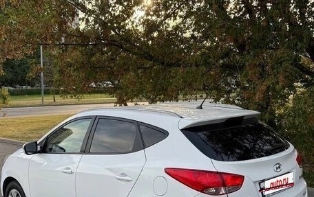 Hyundai ix35 I рестайлинг, 2011 год, 950 000 рублей, 5 фотография