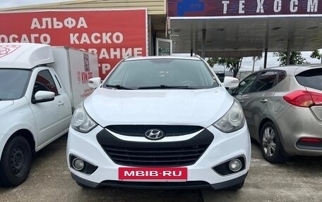 Hyundai ix35 I рестайлинг, 2011 год, 950 000 рублей, 2 фотография