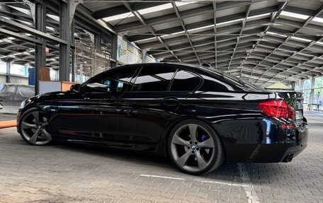 BMW 5 серия, 2010 год, 2 500 000 рублей, 2 фотография