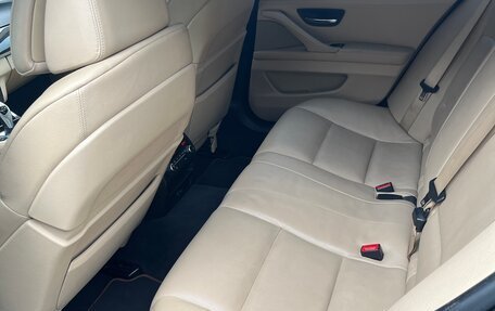 BMW 5 серия, 2010 год, 2 500 000 рублей, 11 фотография