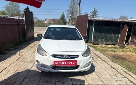 Hyundai Solaris II рестайлинг, 2013 год, 410 000 рублей, 6 фотография