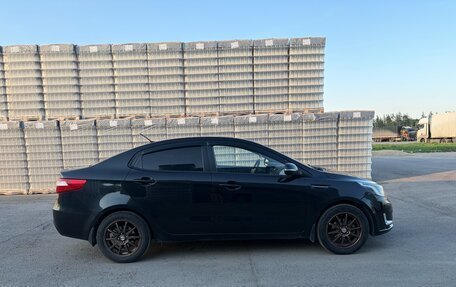 KIA Rio III рестайлинг, 2013 год, 800 000 рублей, 3 фотография