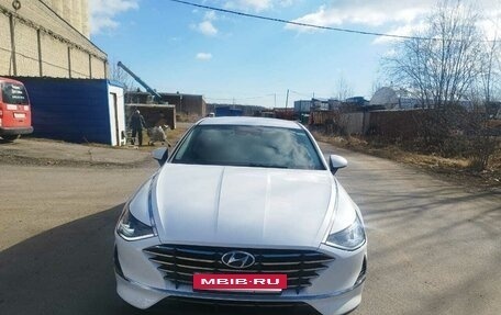Hyundai Sonata VIII, 2020 год, 1 950 000 рублей, 2 фотография