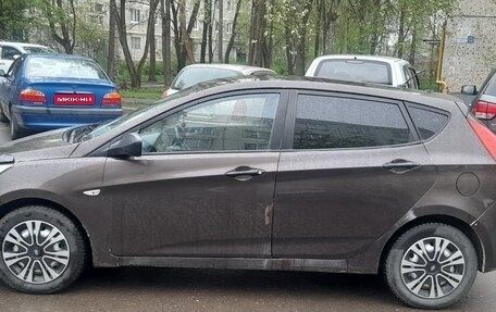 Hyundai Solaris II рестайлинг, 2015 год, 480 000 рублей, 1 фотография