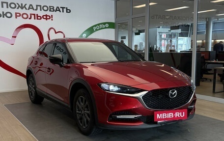 Mazda CX-4, 2022 год, 2 620 000 рублей, 3 фотография