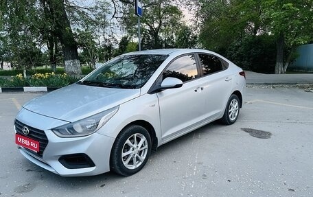 Hyundai Solaris II рестайлинг, 2019 год, 1 050 000 рублей, 1 фотография