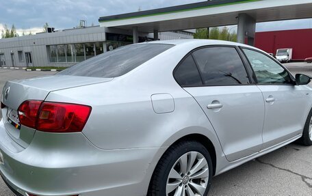 Volkswagen Jetta VI, 2013 год, 890 000 рублей, 8 фотография