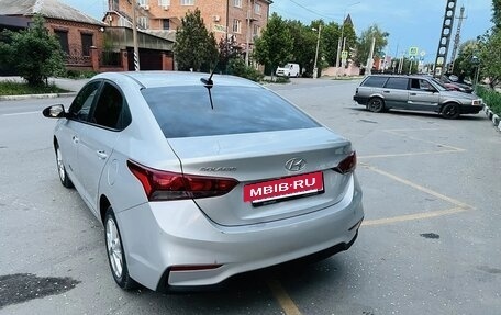 Hyundai Solaris II рестайлинг, 2019 год, 1 050 000 рублей, 2 фотография