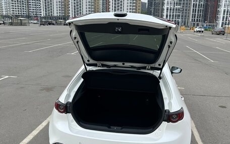 Mazda 3, 2020 год, 1 850 000 рублей, 16 фотография