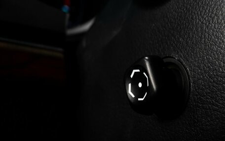 Toyota Land Cruiser 200, 2007 год, 2 849 000 рублей, 24 фотография