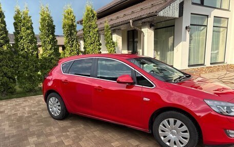 Opel Astra J, 2010 год, 600 000 рублей, 5 фотография