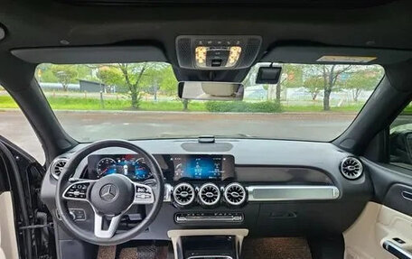 Mercedes-Benz GLB, 2022 год, 2 750 000 рублей, 6 фотография