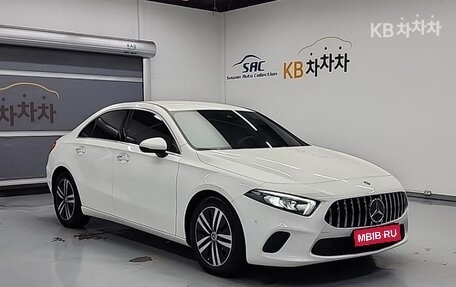 Mercedes-Benz A-Класс, 2023 год, 2 650 000 рублей, 1 фотография