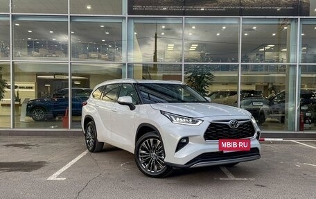 Toyota Highlander, 2026 год, 6 100 000 рублей, 3 фотография