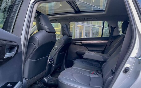 Toyota Highlander, 2026 год, 6 100 000 рублей, 16 фотография