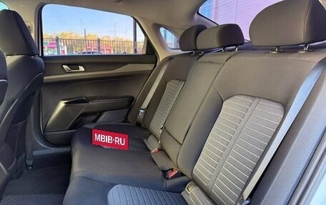 KIA K5, 2021 год, 2 400 000 рублей, 10 фотография