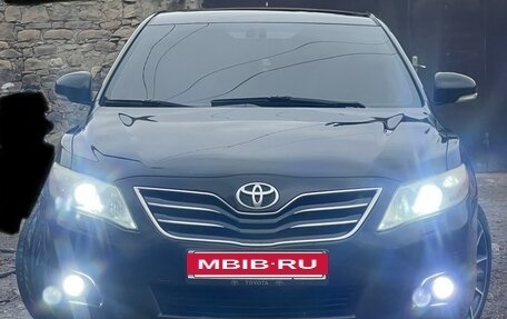 Toyota Camry, 2011 год, 1 150 000 рублей, 2 фотография