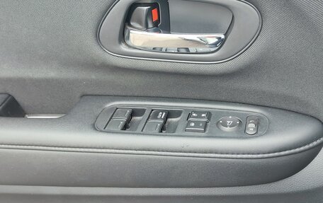 Honda Vezel, 2020 год, 1 860 000 рублей, 17 фотография